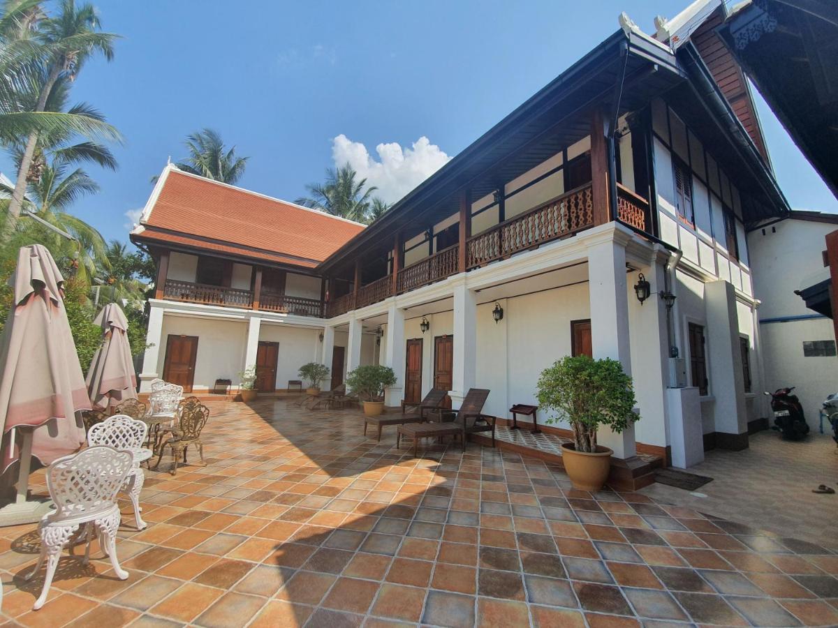 Ananta Villa Luang Prabang Extérieur photo